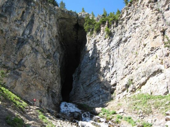 wind-cave Caves around rexburg